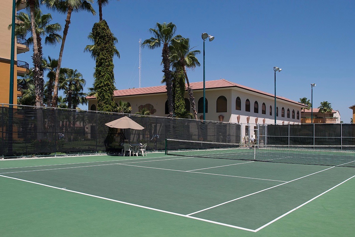 The tennis courts at Estancia