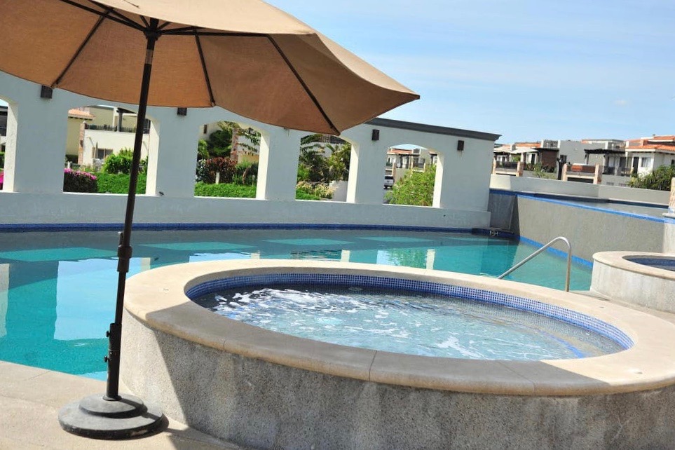 The hot tub at Ventanas phase 1