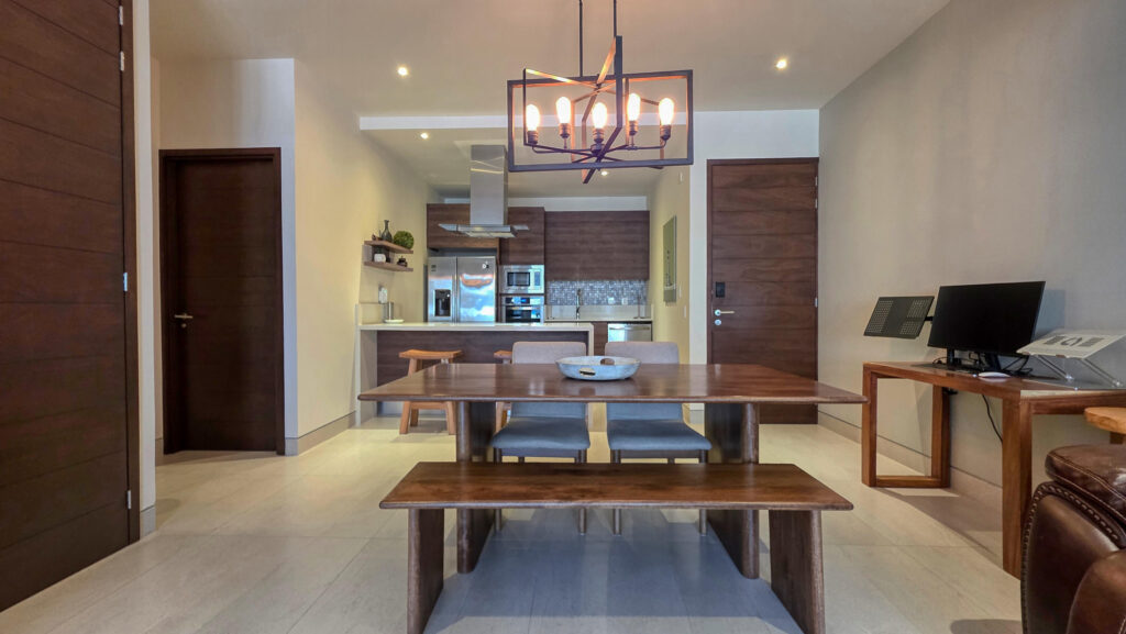 The kitchen and dining area at this Vista Vela 3 condo