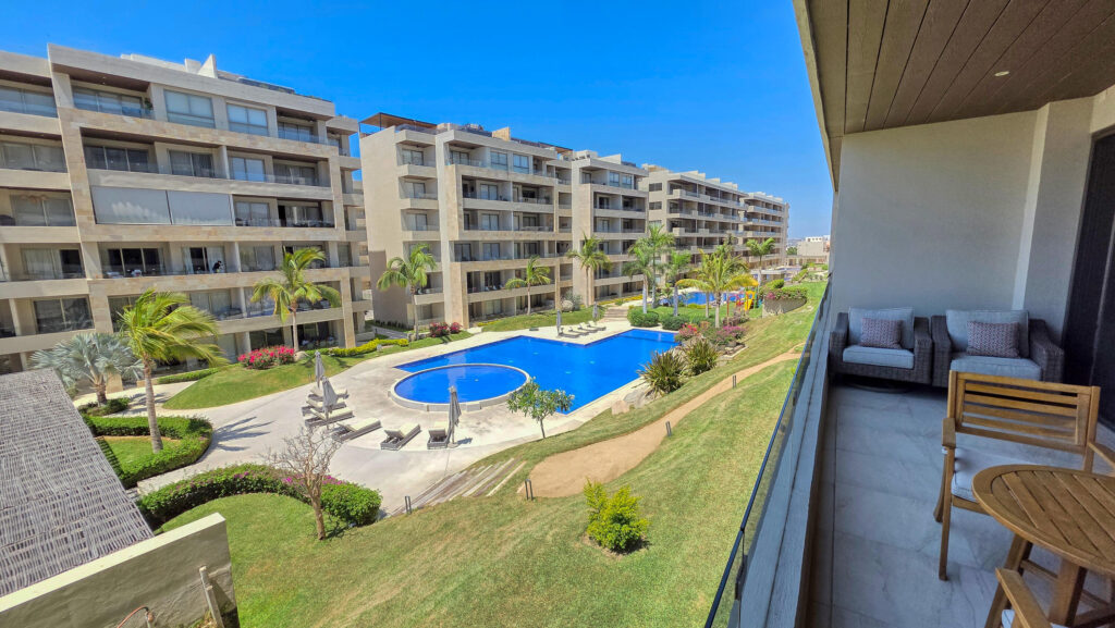 The facade of the Vista Vela 3 development